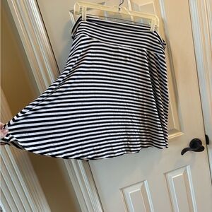 Pull on skirt, size XXL